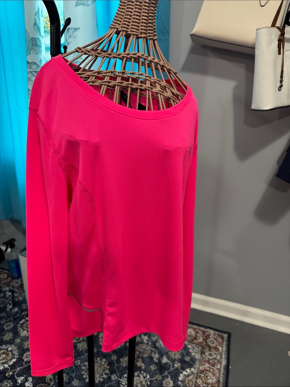 Women’s Fila Long-Sleeve Performance Top - Hot Pink